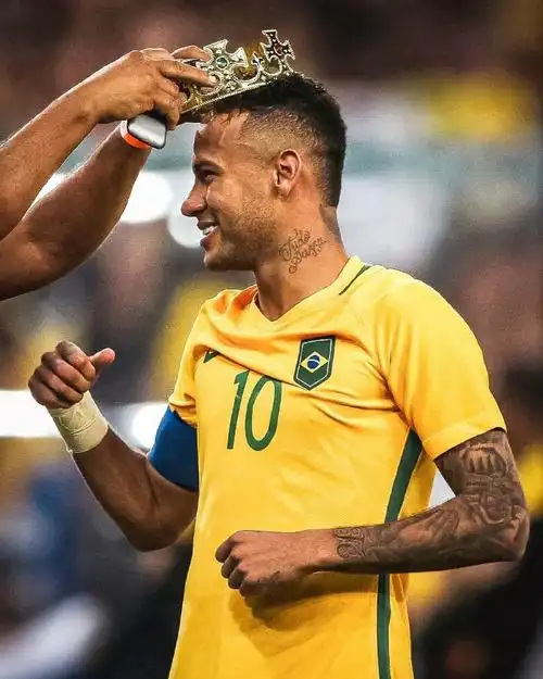 成为世界瞩 成为世界瞩