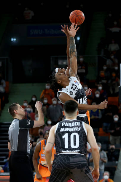 更源于其在 更源于其在